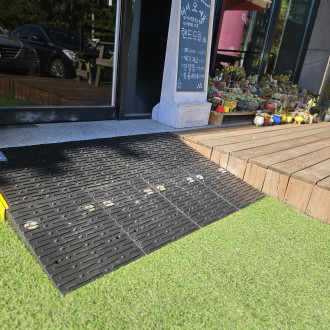 화성시 아르딤복지관 점포출입문 경사로…