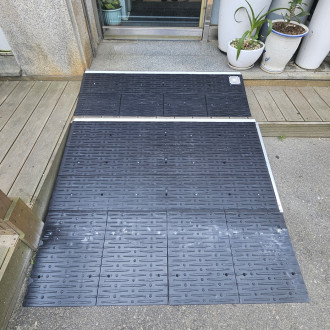 화성시 아르딤복지관 : 매장 앞 2중…